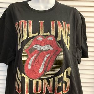 Brand new with tags Rolling Stones hundred percent cotton T-shirt size L
